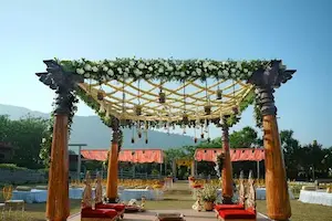 destination wedding organized in Nainital with traditional decor