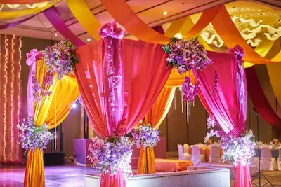 traditional wedding mandap decoration in Uttarakhand