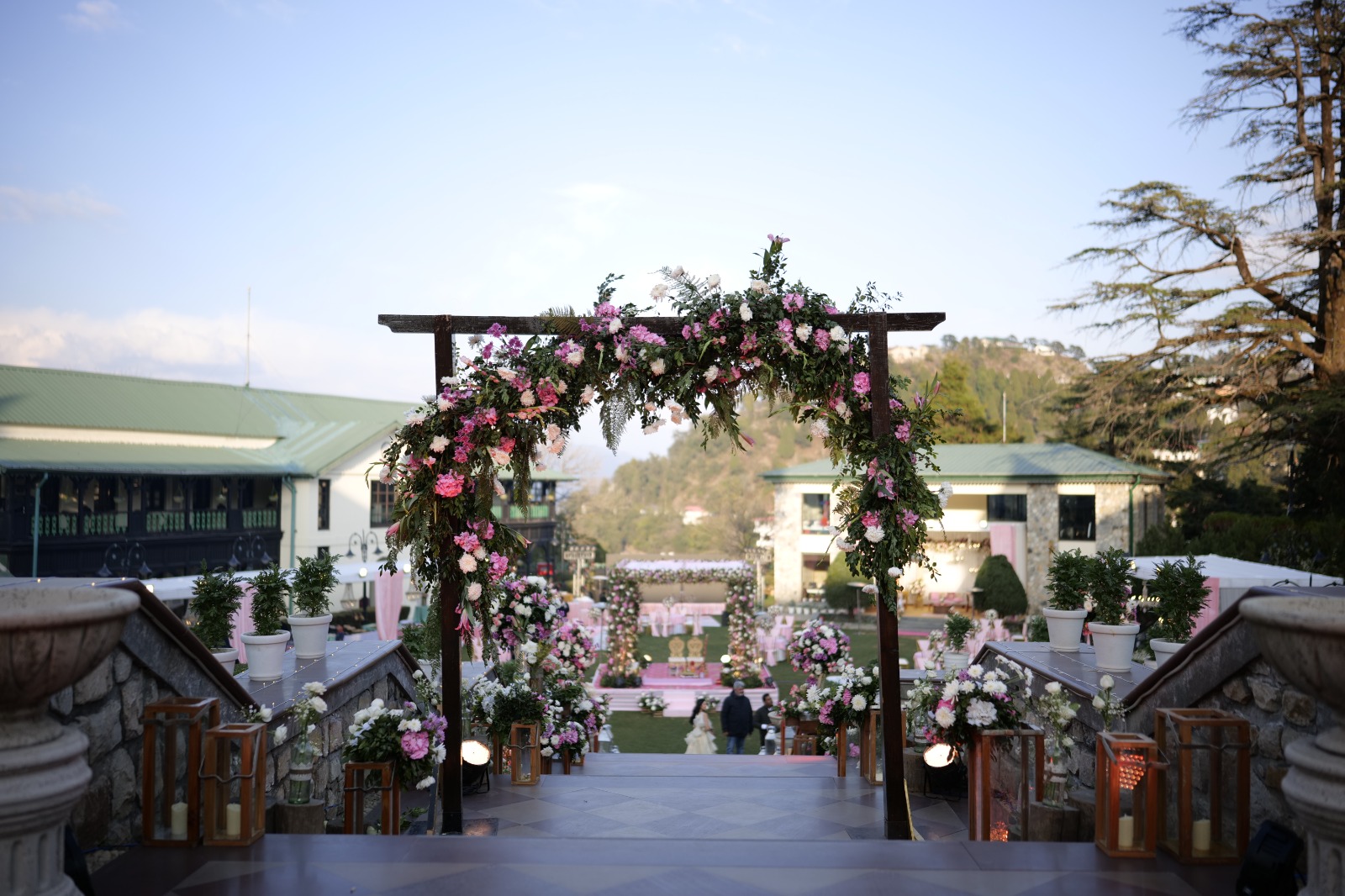 beautifully curated wedding setups in Uttarakhand